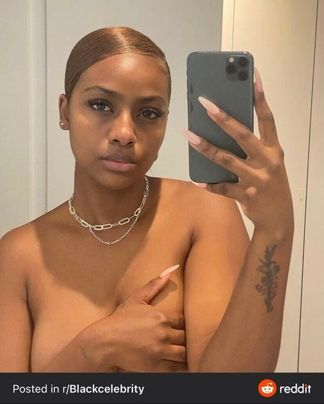 Photo nue de fuite OnlyFans de Justine Skye