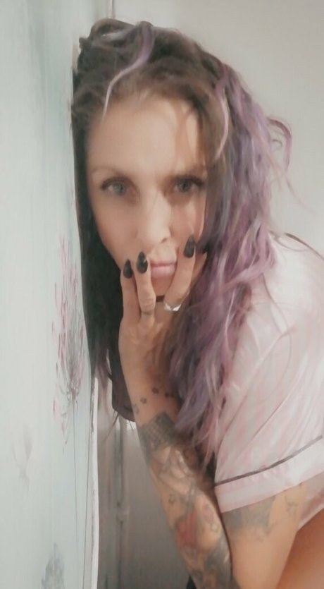 Photo nue de fuite OnlyFans de Britishmumanddaughter