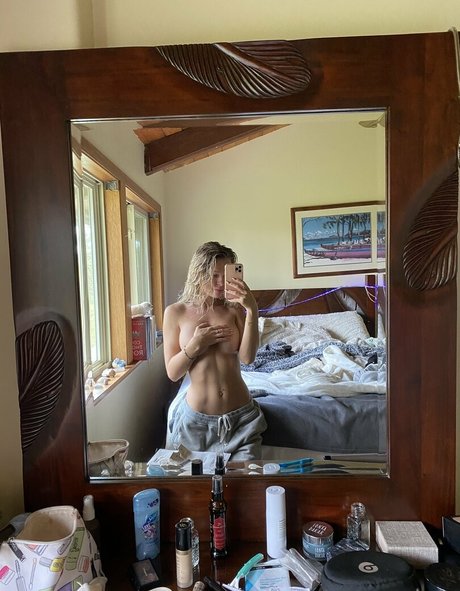 Photo nue de fuite OnlyFans de Freyaannerayy