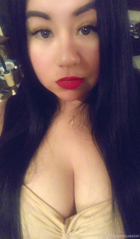 Photo nue de fuite OnlyFans de Theeurasianpersuasion