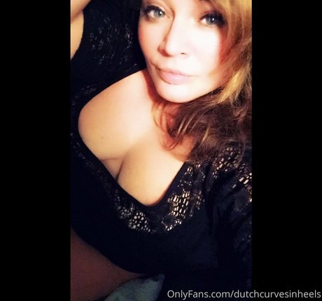 Photo nue de fuite OnlyFans de Dutchcurvesinheels