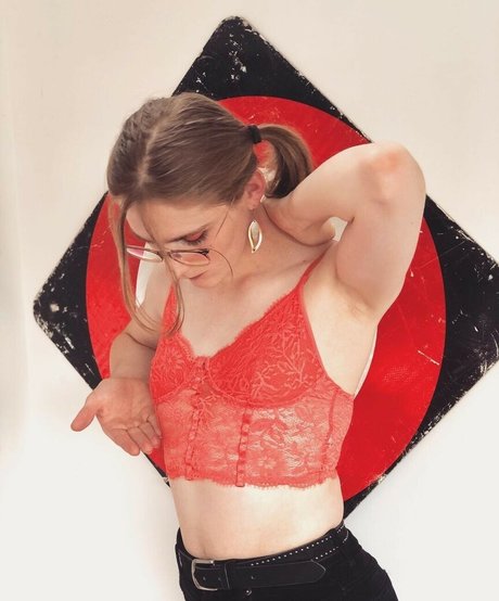 Photo nue de fuite OnlyFans de Alice In Wonder1and