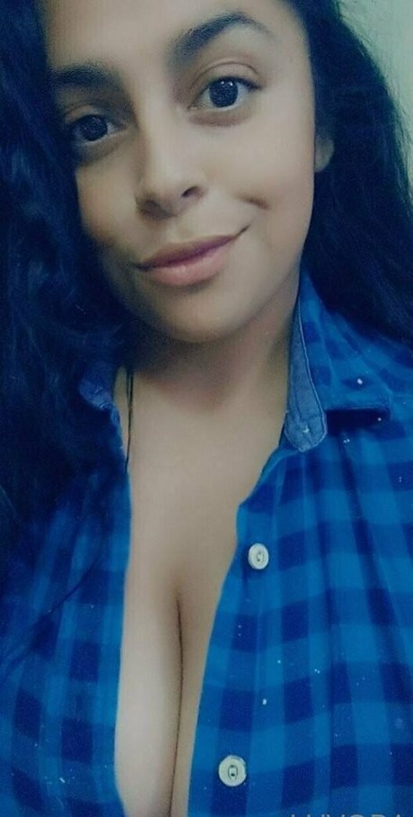 Photo nue de fuite OnlyFans de Luvooba