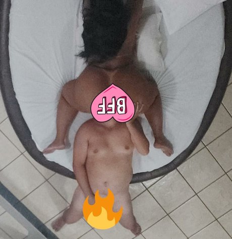 Photo nue de fuite OnlyFans de Mariabronzeada
