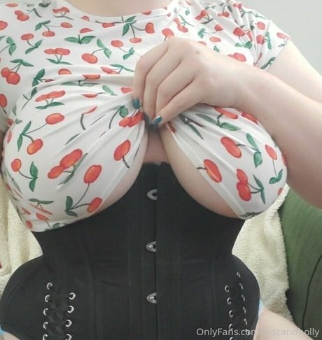 Lilacandholly