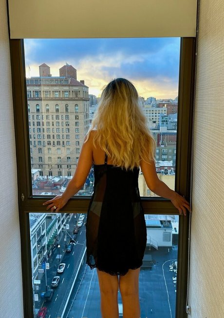 Photo nue de fuite OnlyFans de Dreamymeige