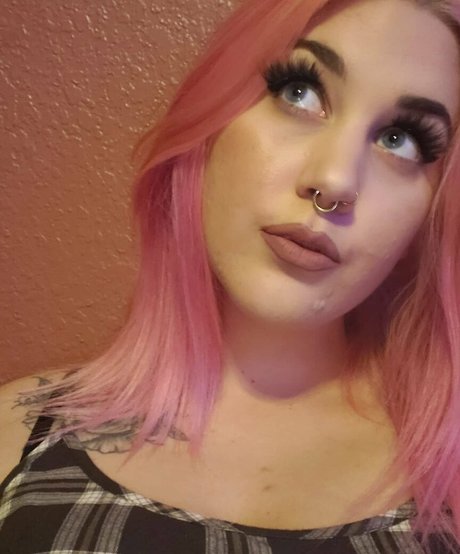 Photo nue de fuite OnlyFans de Strwbrrycream
