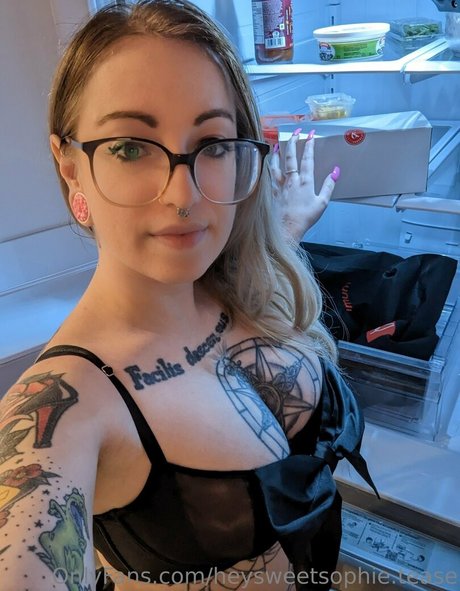 Heysweetsophietease