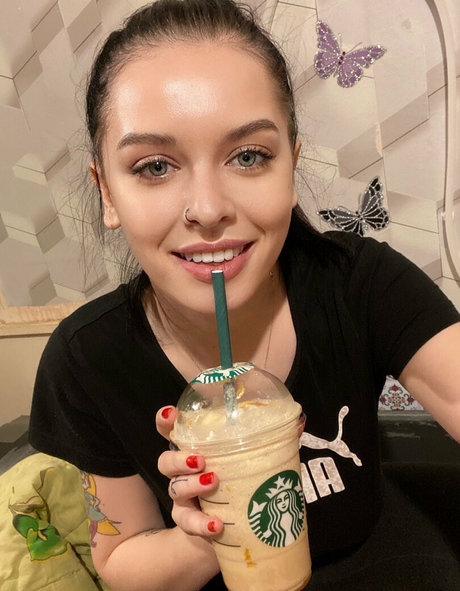 Photo nue de fuite OnlyFans de Droposunshinefree