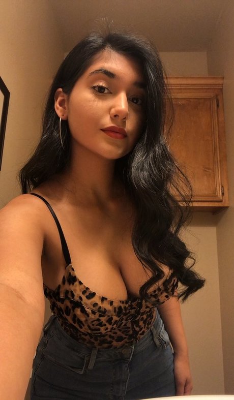 Chloe Medina