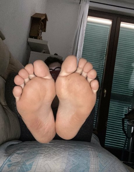 Youloveyourkingfeet