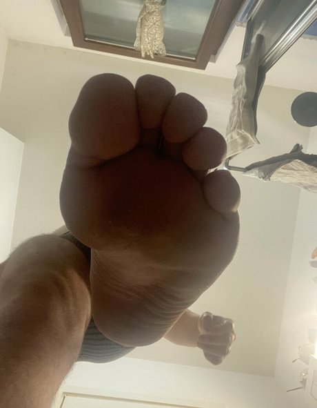 Youloveyourkingfeet