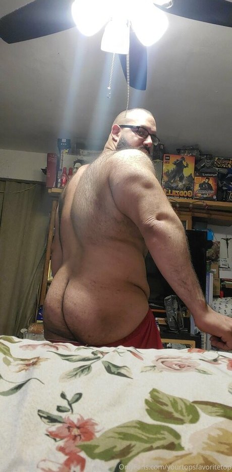 Photo nue de fuite OnlyFans de Yourtopsfavoritetop