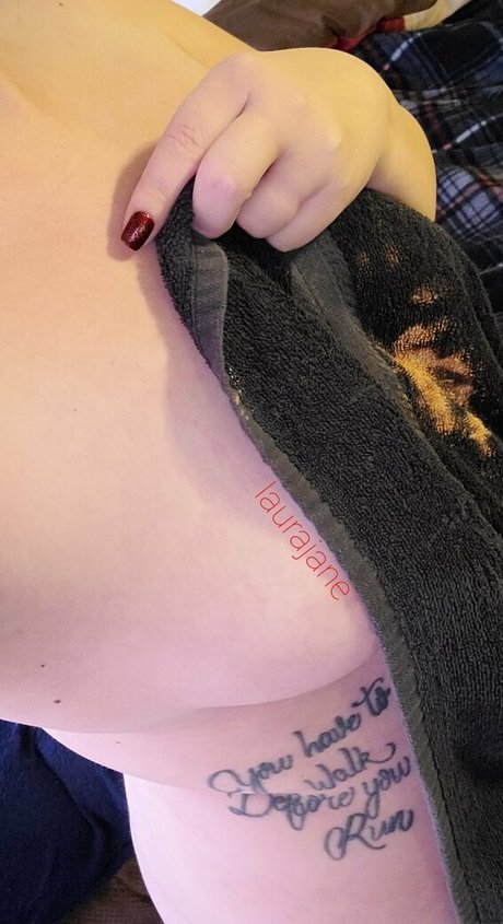 Laurajaneuncensored