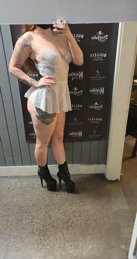 Photo nue de fuite OnlyFans de Pipermaepeach