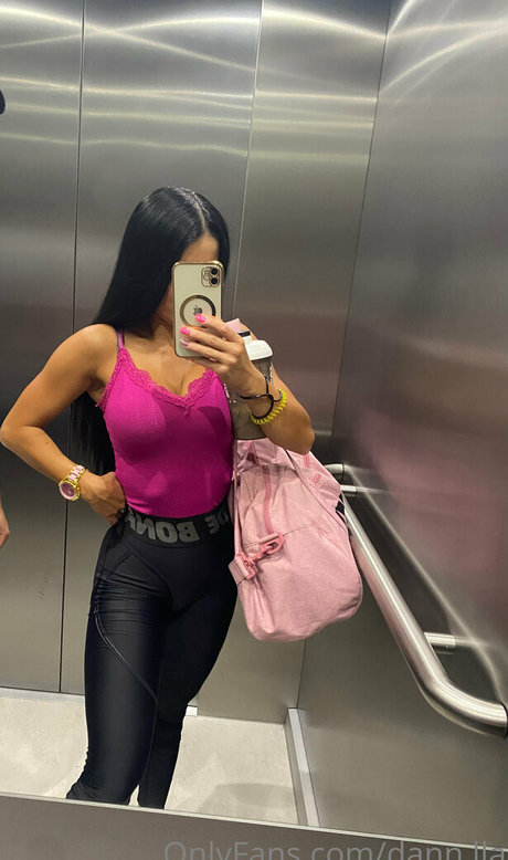 Photo nue de fuite OnlyFans de Dannlla