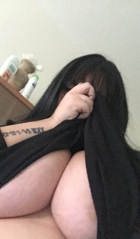 Photo nue de fuite OnlyFans de Raxien