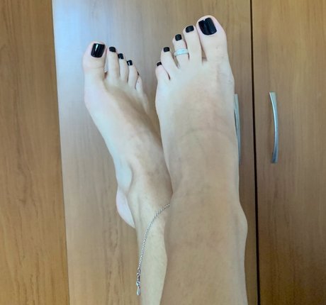 Photo nue de fuite OnlyFans de Caliupefeet