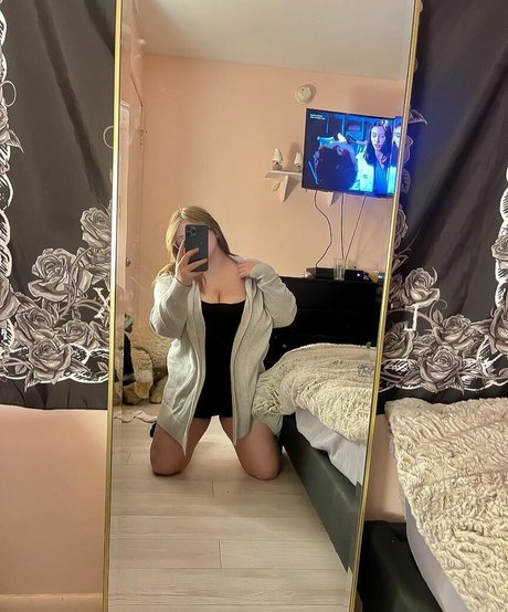 Photo nue de fuite OnlyFans de Emaliehall